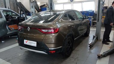 Renault Arkana 2019 года, 97 192 км - вид 3