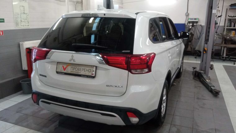 Mitsubishi Outlander 2019 года, 93 771 км - вид 3