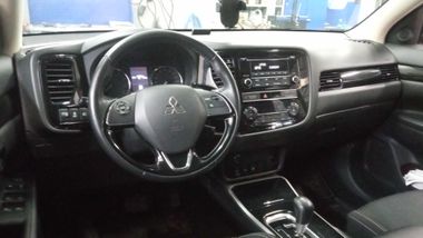 Mitsubishi Outlander 2019 года, 93 771 км - вид 5