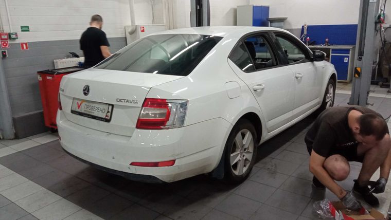 Skoda Octavia 2016 года, 112 999 км - вид 4