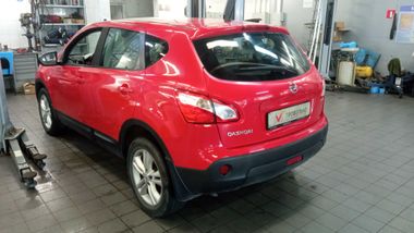 Nissan Qashqai 2012 года, 138 497 км - вид 4
