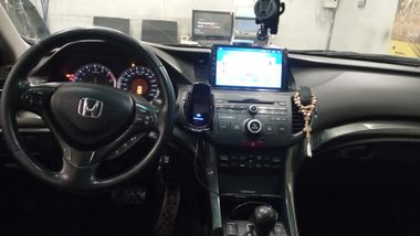 Honda Accord 2010 года, 219 737 км - вид 5
