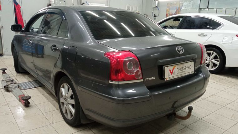 Toyota Avensis 2008 года, 136 872 км - вид 3