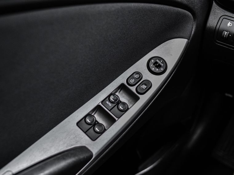 Hyundai Solaris 2016 года, 199 800 км - вид 9