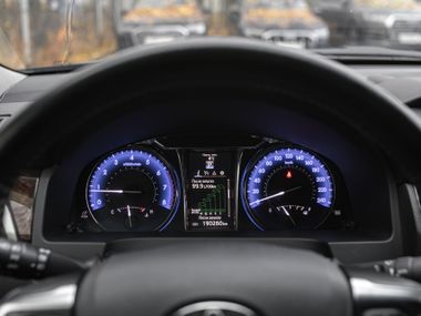 Toyota Camry 2015 года, 190 109 км - вид 5
