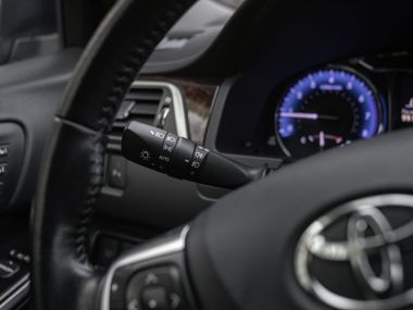 Toyota Camry 2015 года, 190 109 км - вид 6