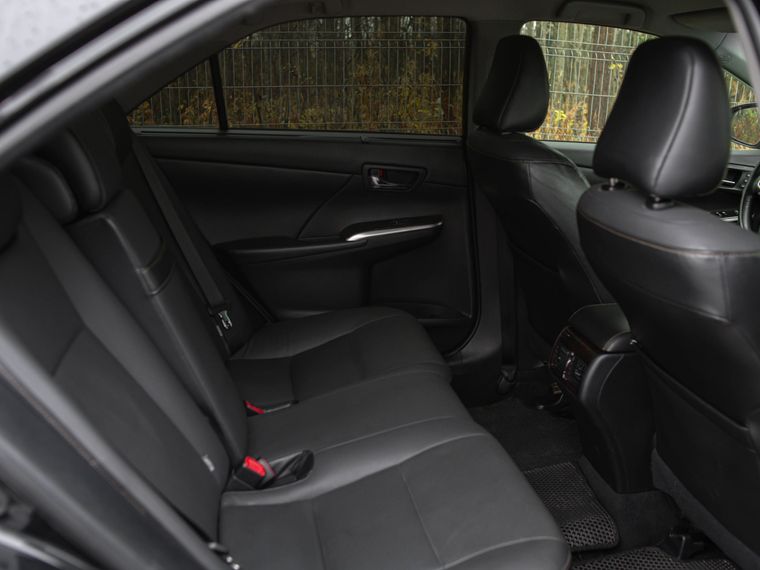 Toyota Camry 2015 года, 190 109 км - вид 17