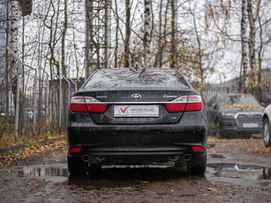 Toyota Camry 2015 года, 190 109 км - вид 4
