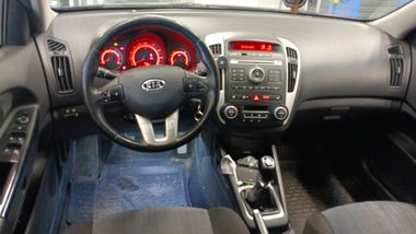 KIA Ceed 2012 года, 172 702 км - вид 5