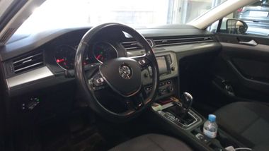 Volkswagen Passat 2016 года, 138 322 км - вид 5