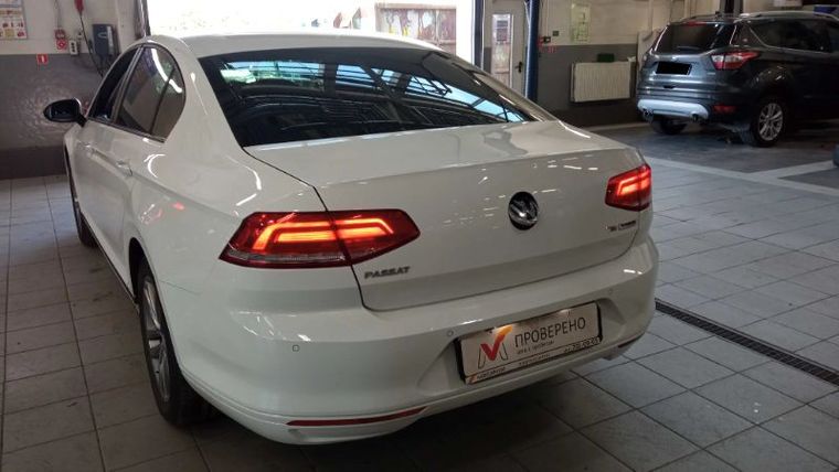 Volkswagen Passat 2016 года, 138 322 км - вид 4