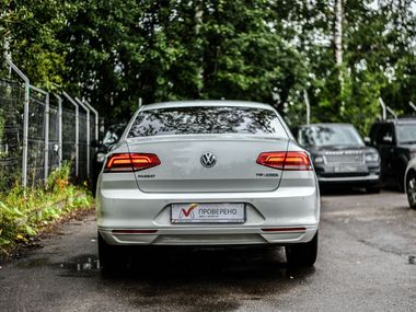 Volkswagen Passat 2016 года, 138 322 км - вид 4