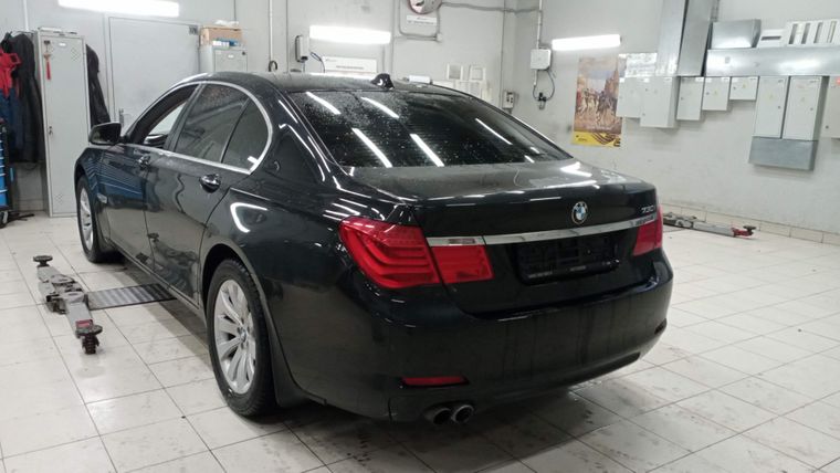 BMW 7 серия 2011 года, 145 109 км - вид 4