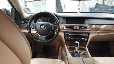 BMW 7 серия 2011 года, 145 109 км - вид 5