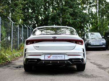 KIA K5 2021 года, 253 108 км - вид 4