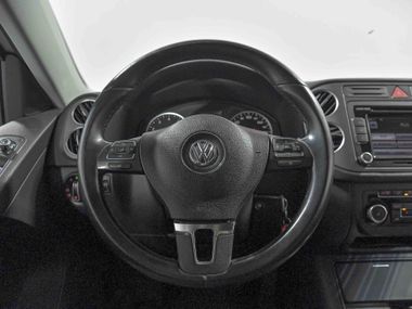 Volkswagen Tiguan 2011 года, 185 640 км - вид 8