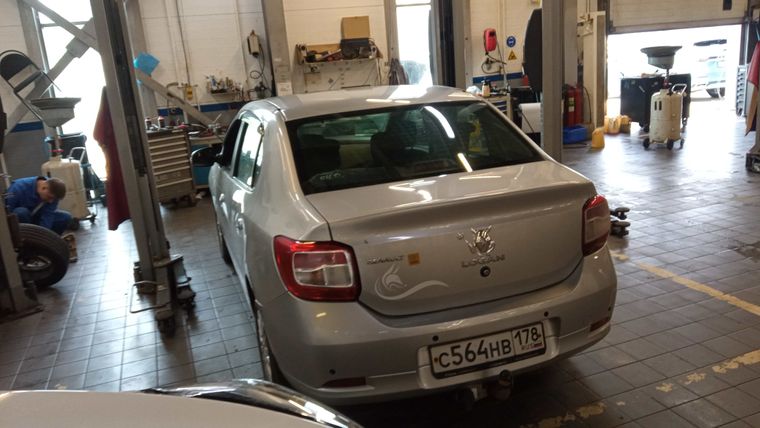 Renault Logan 2015 года, 163 306 км - вид 4