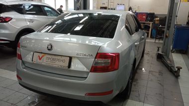 Skoda Octavia 2014 года, 400 000 км - вид 3