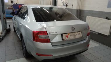 Skoda Octavia 2014 года, 400 000 км - вид 4