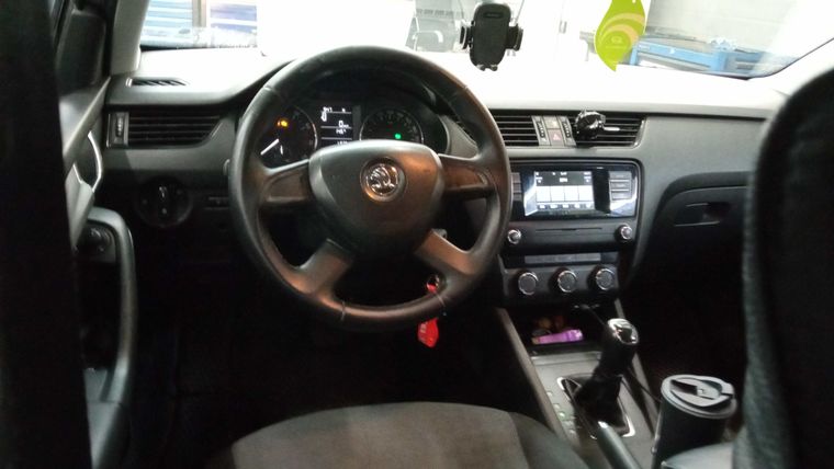 Skoda Octavia 2014 года, 400 000 км - вид 5