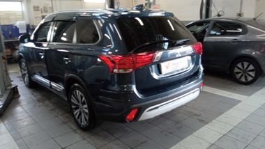 Mitsubishi Outlander 2020 года, 25 684 км - вид 4