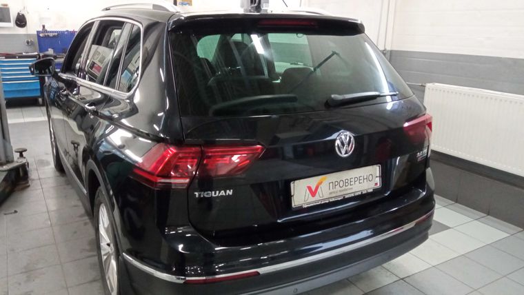 Volkswagen Tiguan 2017 года, 169 200 км - вид 4