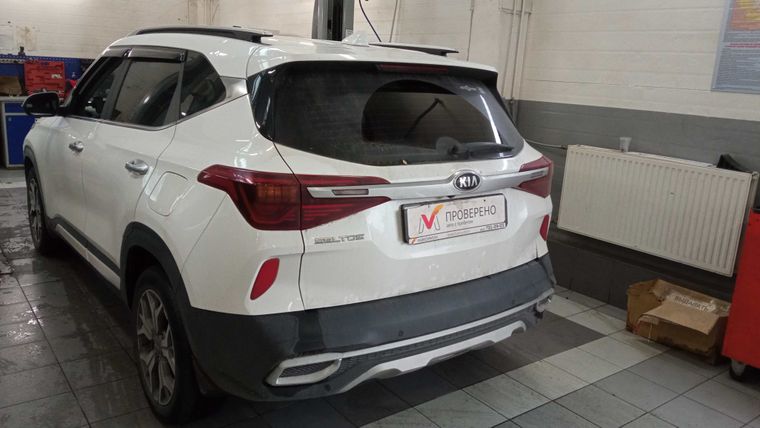 KIA Seltos 2021 года, 84 796 км - вид 4
