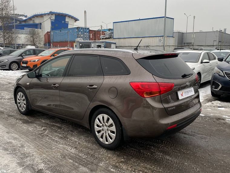 KIA Ceed 2015 года, 149 200 км - вид 6