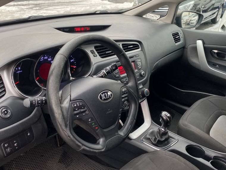 KIA Ceed 2015 года, 149 200 км - вид 10