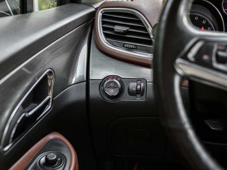 Opel Mokka 2013 года, 110 000 км - вид 9