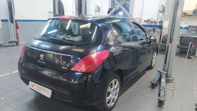 Peugeot 308 2012 года, 152 903 км - вид 3