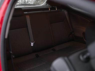 Opel Astra GTC 2013 года, 136 360 км - вид 10