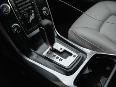 Volvo XC70 2012 года, 140 000 км - вид 8