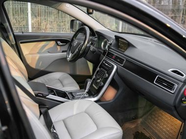 Volvo XC70 2012 года, 140 000 км - вид 11