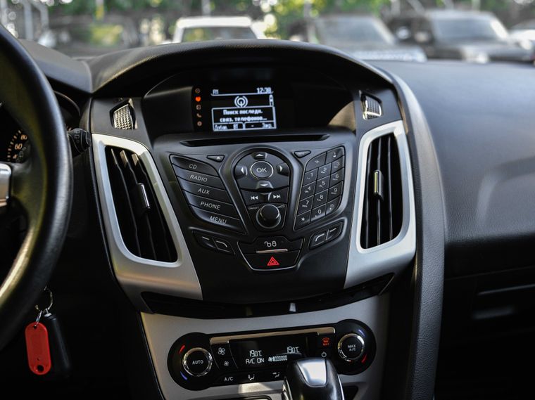 Ford Focus 2013 года, 123 821 км - вид 7