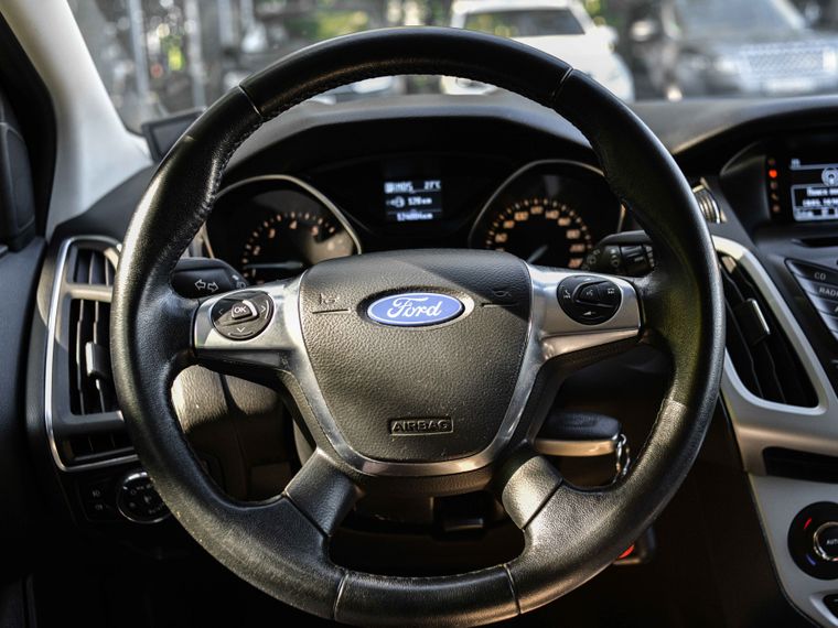 Ford Focus 2013 года, 123 821 км - вид 6