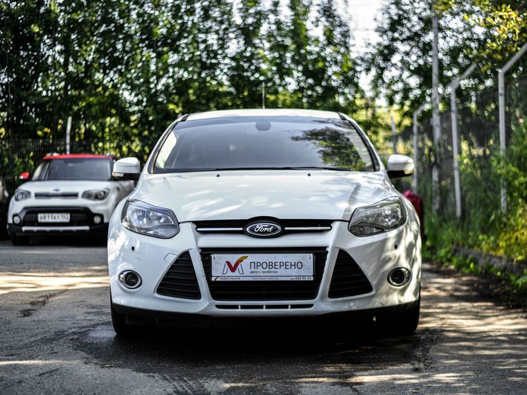 Ford Focus 2013 года, 123 821 км - вид 3