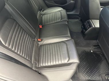 Volkswagen Passat 2018 года, 136 700 км - вид 18