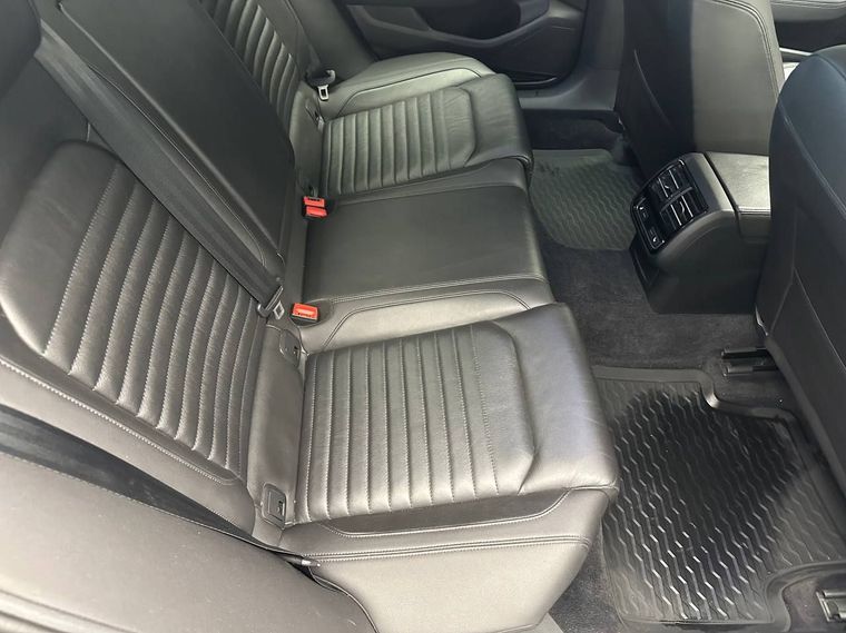 Volkswagen Passat 2018 года, 136 700 км - вид 18