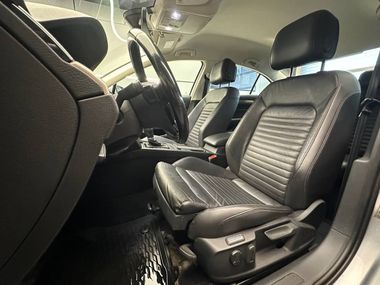 Volkswagen Passat 2018 года, 136 700 км - вид 16