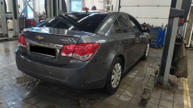 Chevrolet Cruze 2010 года, 128 939 км - вид 3