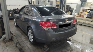 Chevrolet Cruze 2010 года, 128 939 км - вид 4