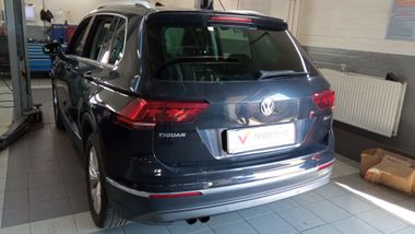 Volkswagen Tiguan 2018 года, 118 285 км - вид 4