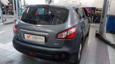 Nissan Qashqai 2010 года, 267 630 км - вид 3