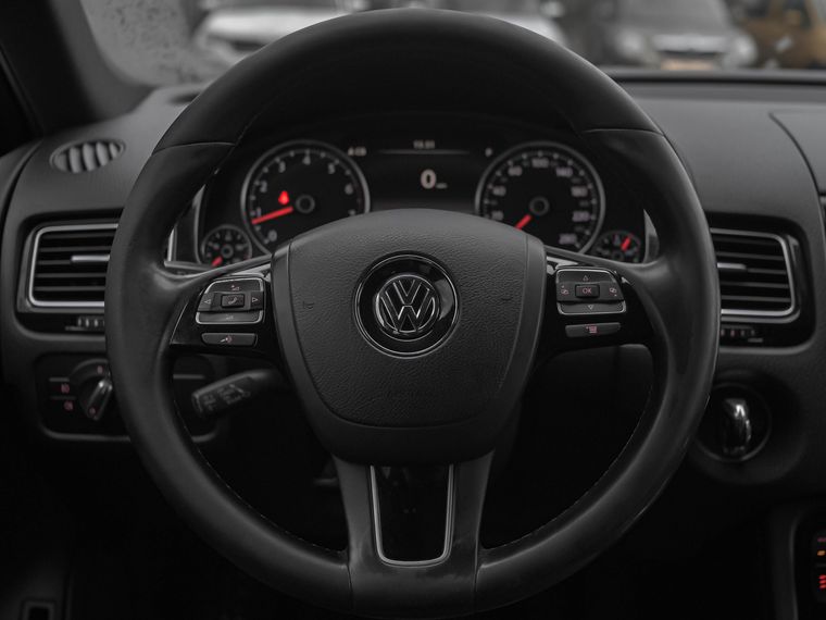Volkswagen Touareg 2013 года, 301 066 км - вид 7