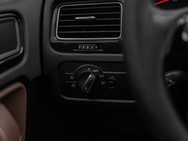 Volkswagen Touareg 2013 года, 301 066 км - вид 12