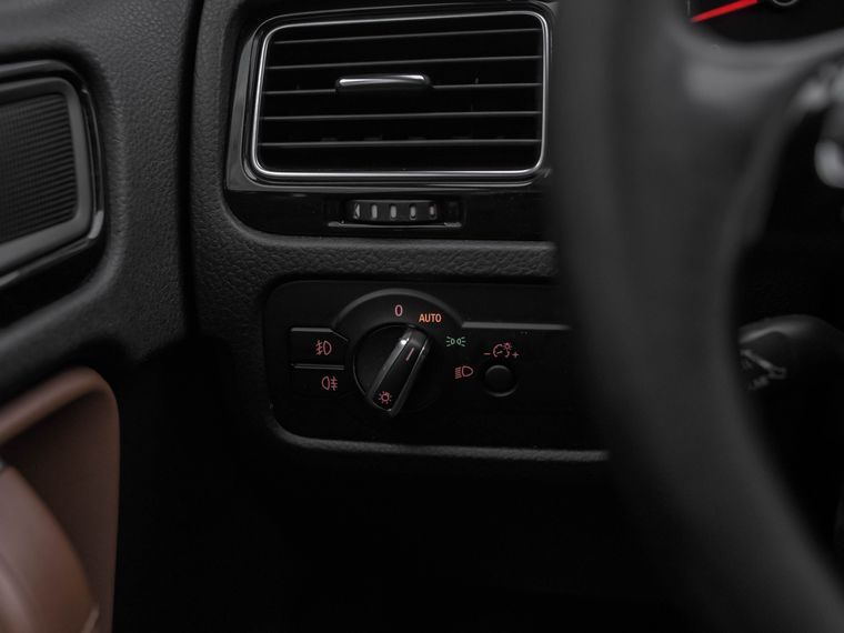 Volkswagen Touareg 2013 года, 301 066 км - вид 12