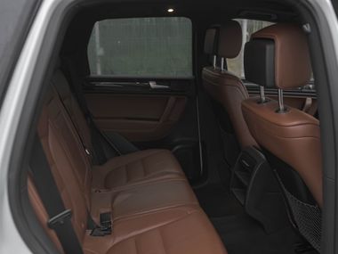 Volkswagen Touareg 2013 года, 301 066 км - вид 13