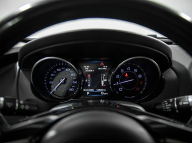Jaguar XE 2015 года, 149 533 км - вид 7