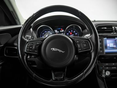 Jaguar XE 2015 года, 149 533 км - вид 9